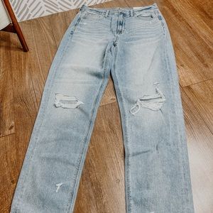 American Eagle Mom Jeans